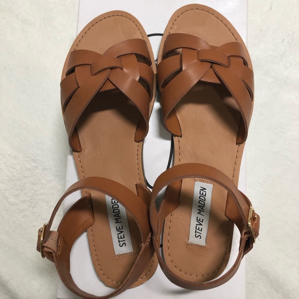 COPY - Steve Madden: Brown Sandals